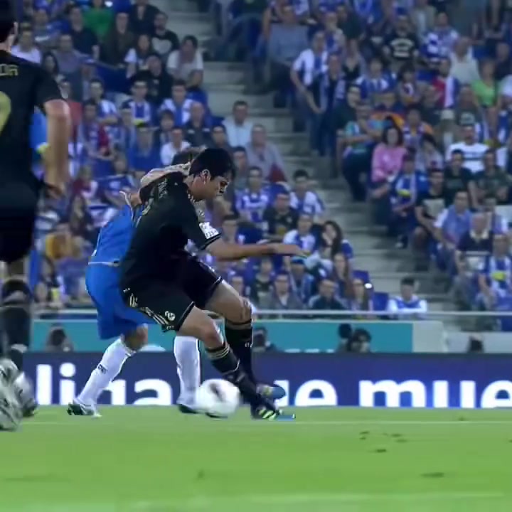 今天看到一个有趣的评论卡卡就像是三国时期的赵云又帅又能打