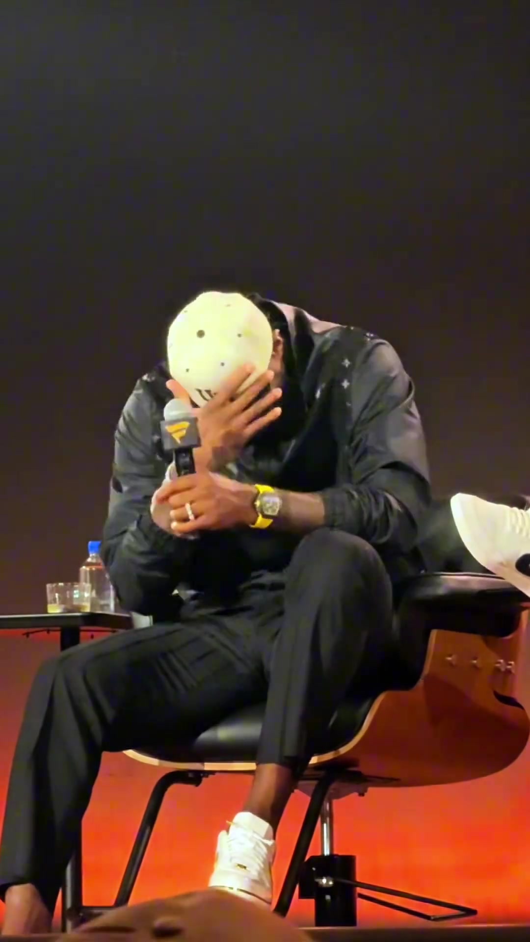 当詹姆斯被呼吁再打十年