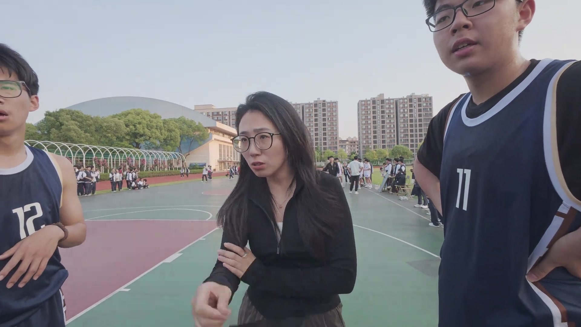 当我们的班赛教练是女化学老师那很有化学反应了