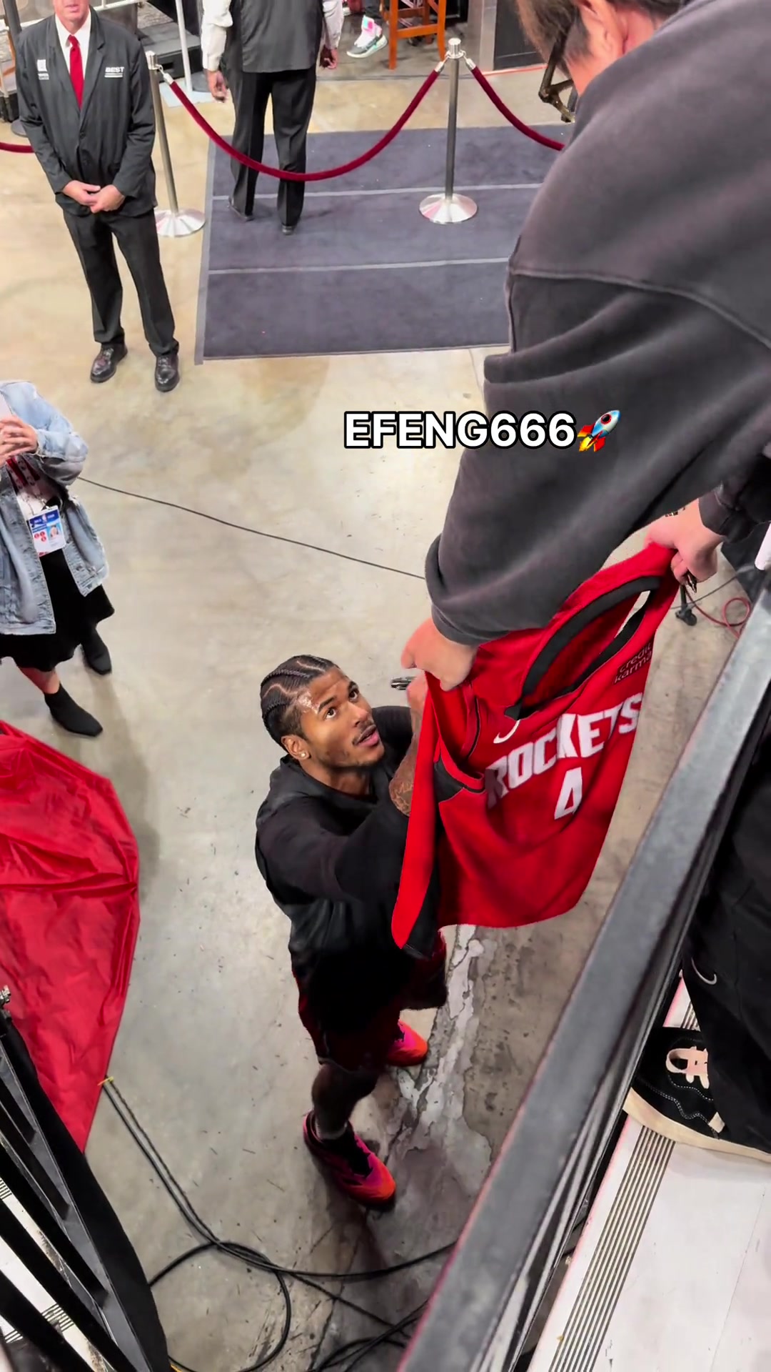 火箭队球迷认可这笔交易吗