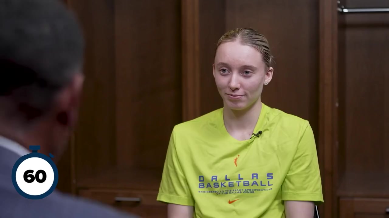 金发碧眼佩奇快问快答环节选秀后奖励了自己一个美好的夜晚