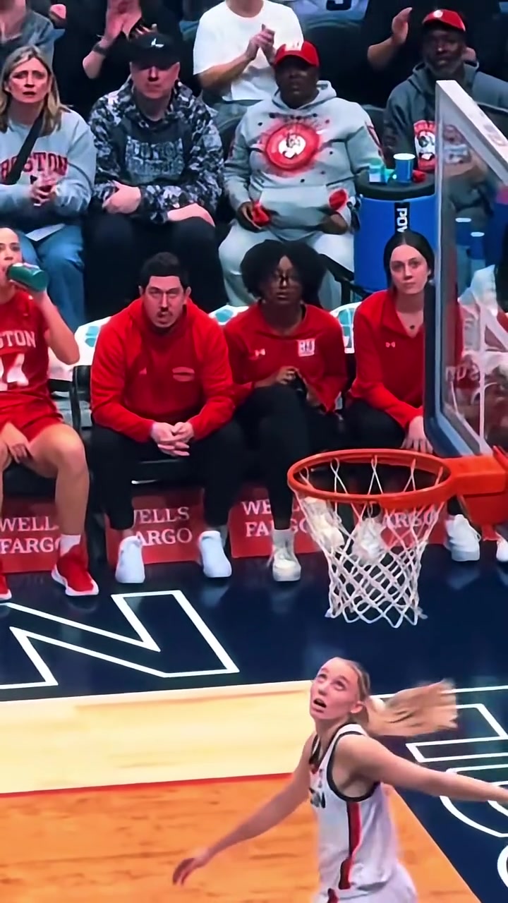 妹子这个反篮可以看得出来她的手感有多么柔和