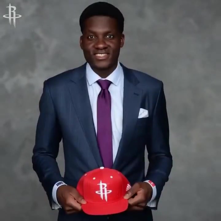 饼皇回归火箭此前致敬卡佩拉这次不用致敬了 重新回火箭