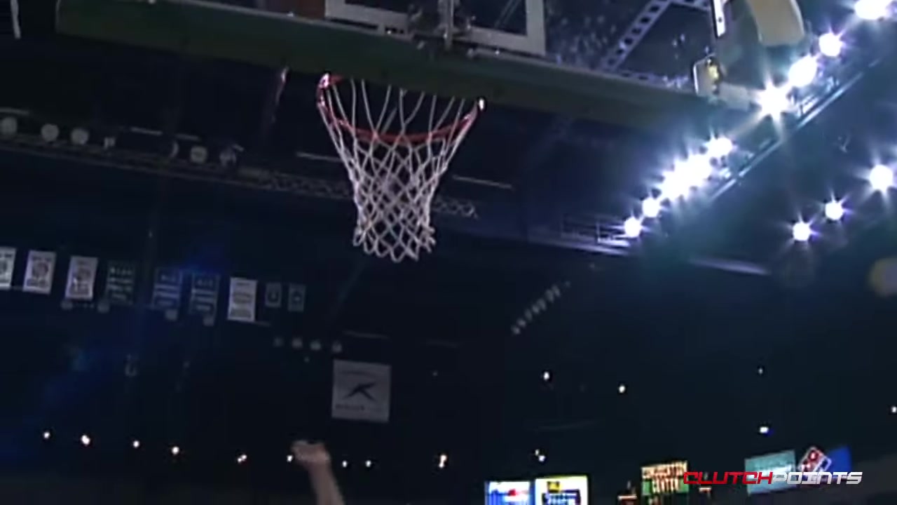 天选之子老詹高中时的组织终结和防守简直就是同龄人降维打击