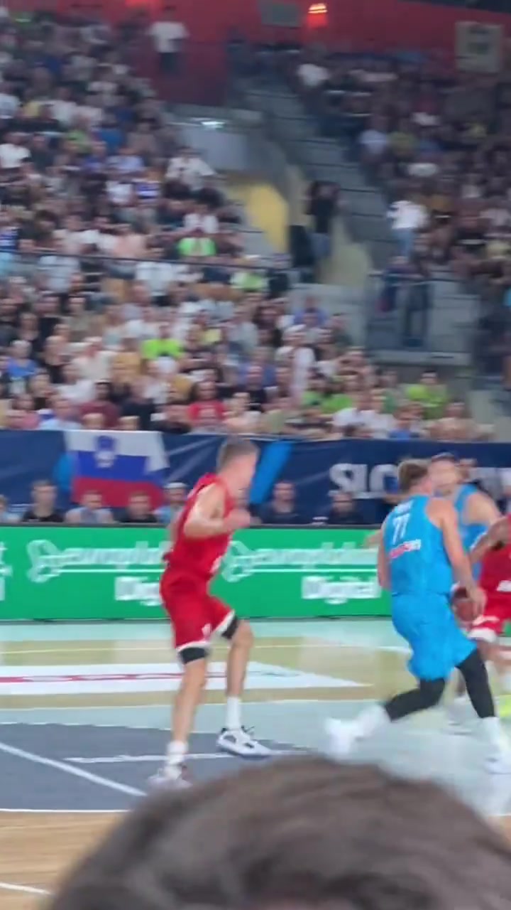 东契奇动作很慢但是就是防不住你能怎么办呢