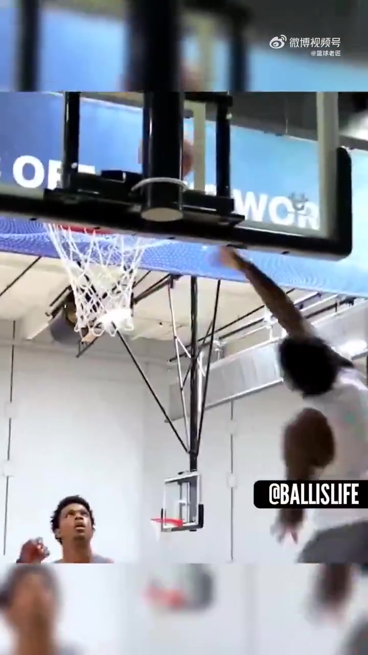 库里有被惊讶到18年青涩的华子参加库里训练营大放异彩