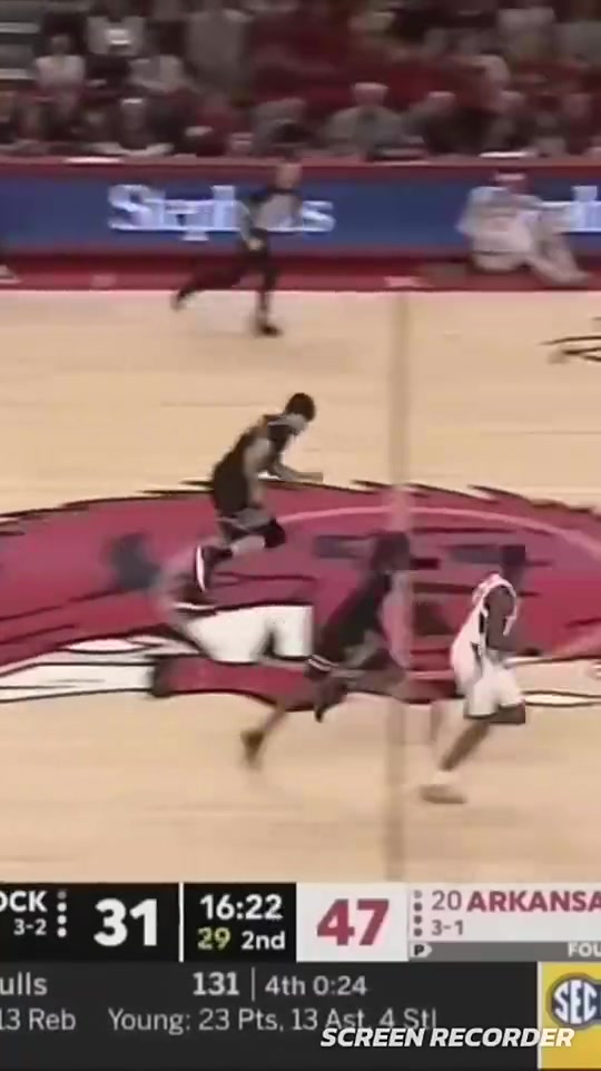 进轮换湖人36号秀阿杜-蒂耶罗这风车暴扣身体素质炸裂啊