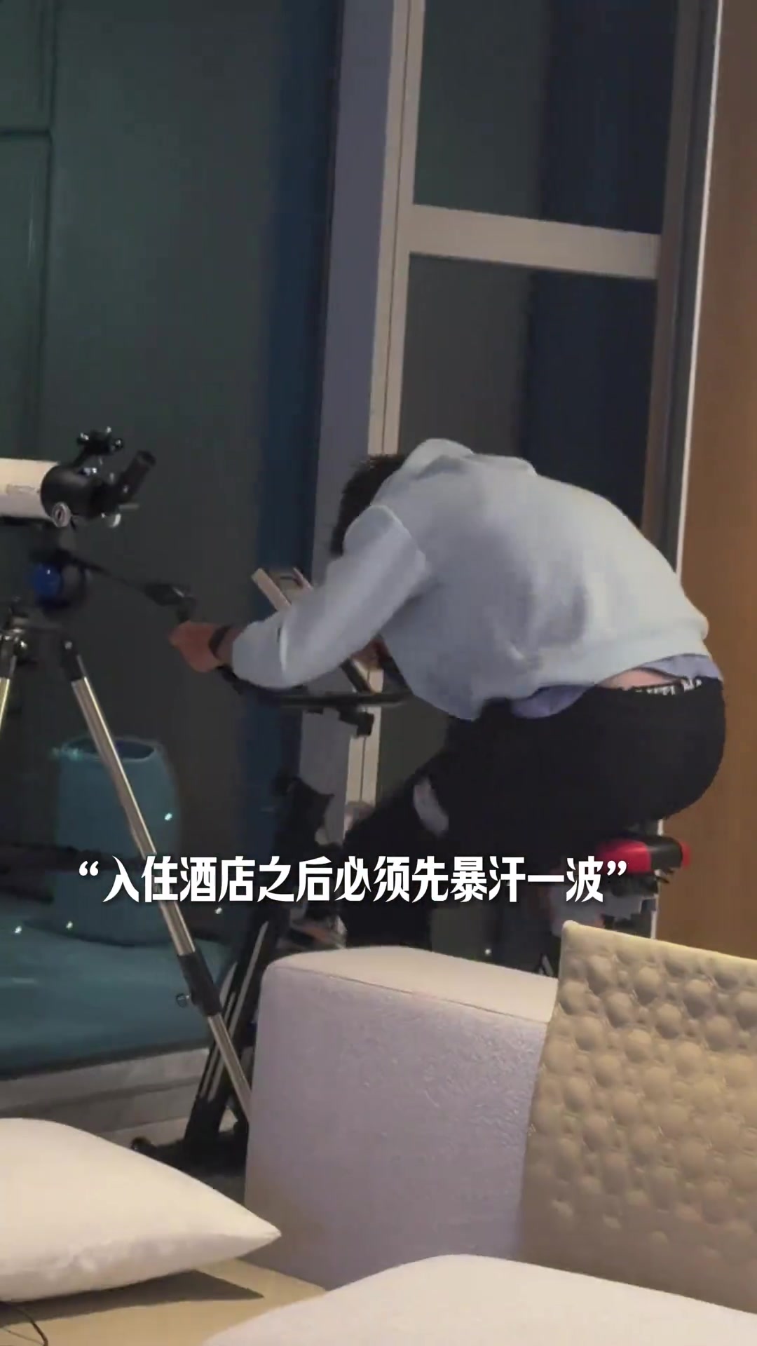 里夫斯已抵达厦门期待明天与粉丝见面