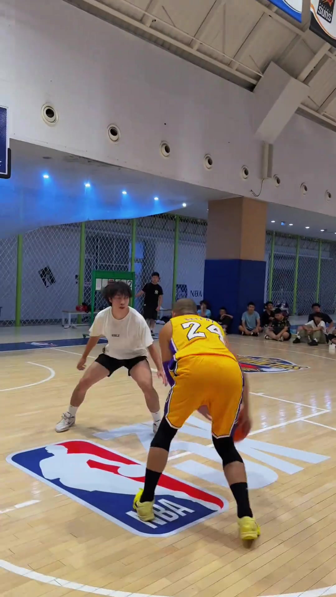 科比粉丝晒单打连续进球视频打铁不可怕 畏惧打铁才可怕