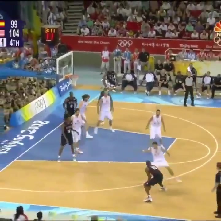 当一支球队里有科比和詹姆斯还对手还打个锤子啊