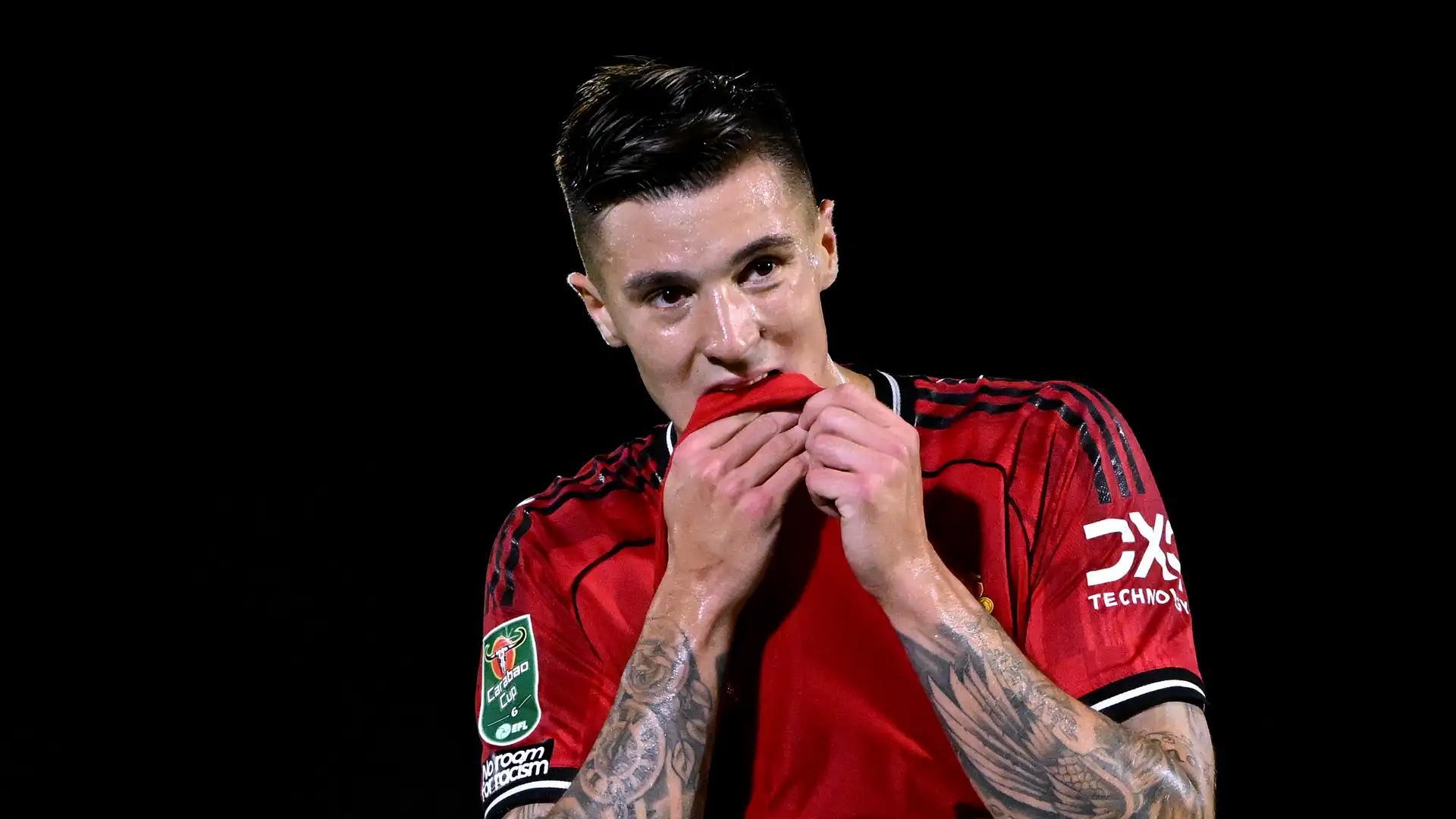 福勒:哲凯赖什比谢什科准备更充分,后者看起来像个青训球员