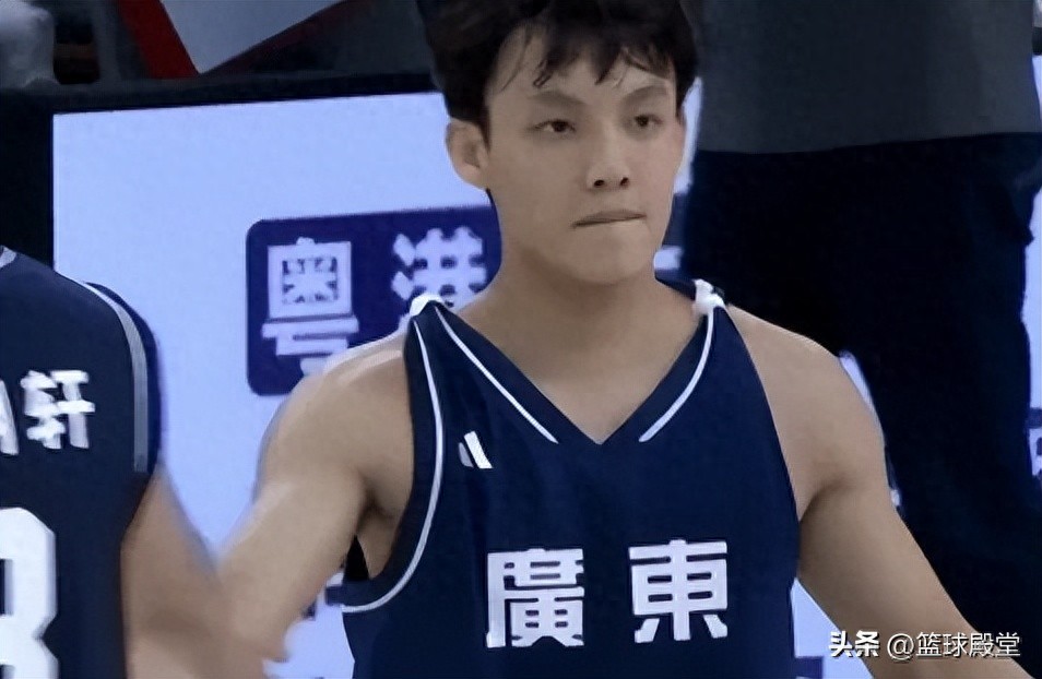 广东大胜浙江夺冠！王睿泽+2后场齐爆，2内稳健，小胡焦泊乔仍铁