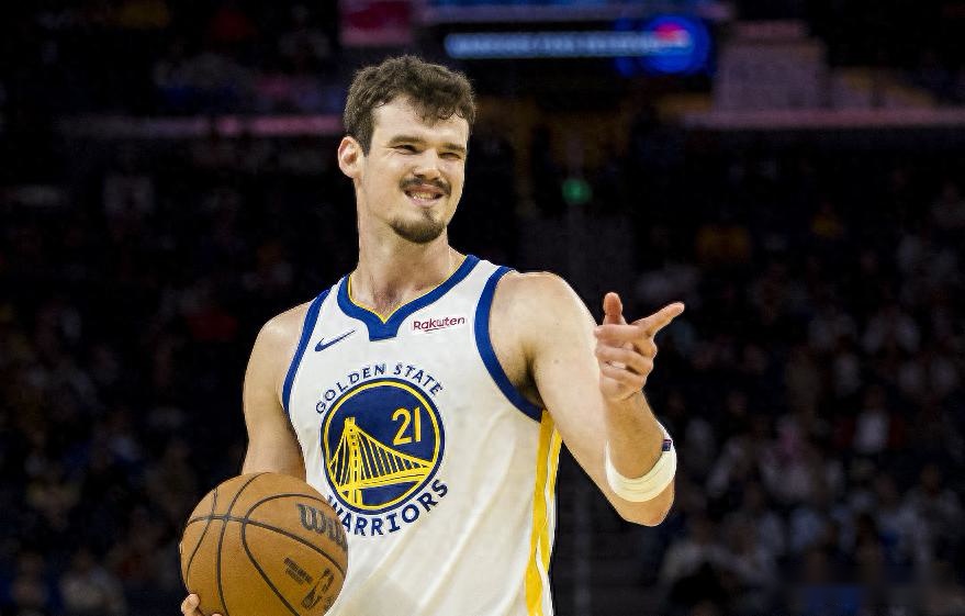 勇士96-110热火 球员评价：3人良好，1人及格，5人崩盘