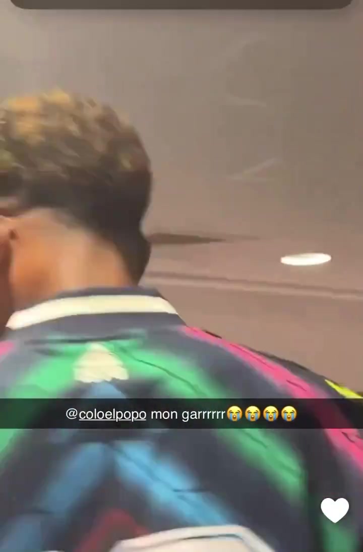 海文与迪亚洛击掌新赛季就要来了期待你们的表现