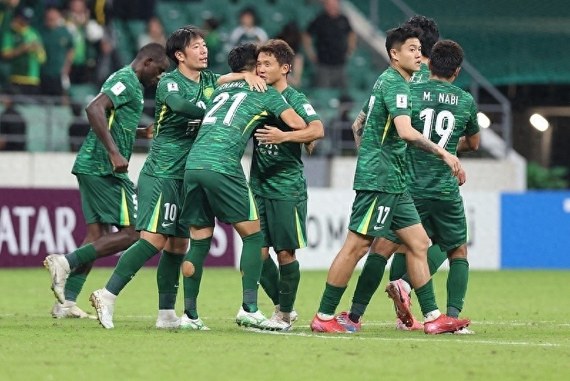 亚足联连开2张罚单！蓉城5人染黄被罚2500，激烈冲突国安被罚