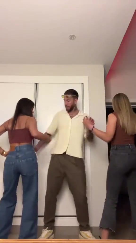 末轮能率队晋级吗名场面与姐妹合拍跳舞视频的拉莫斯