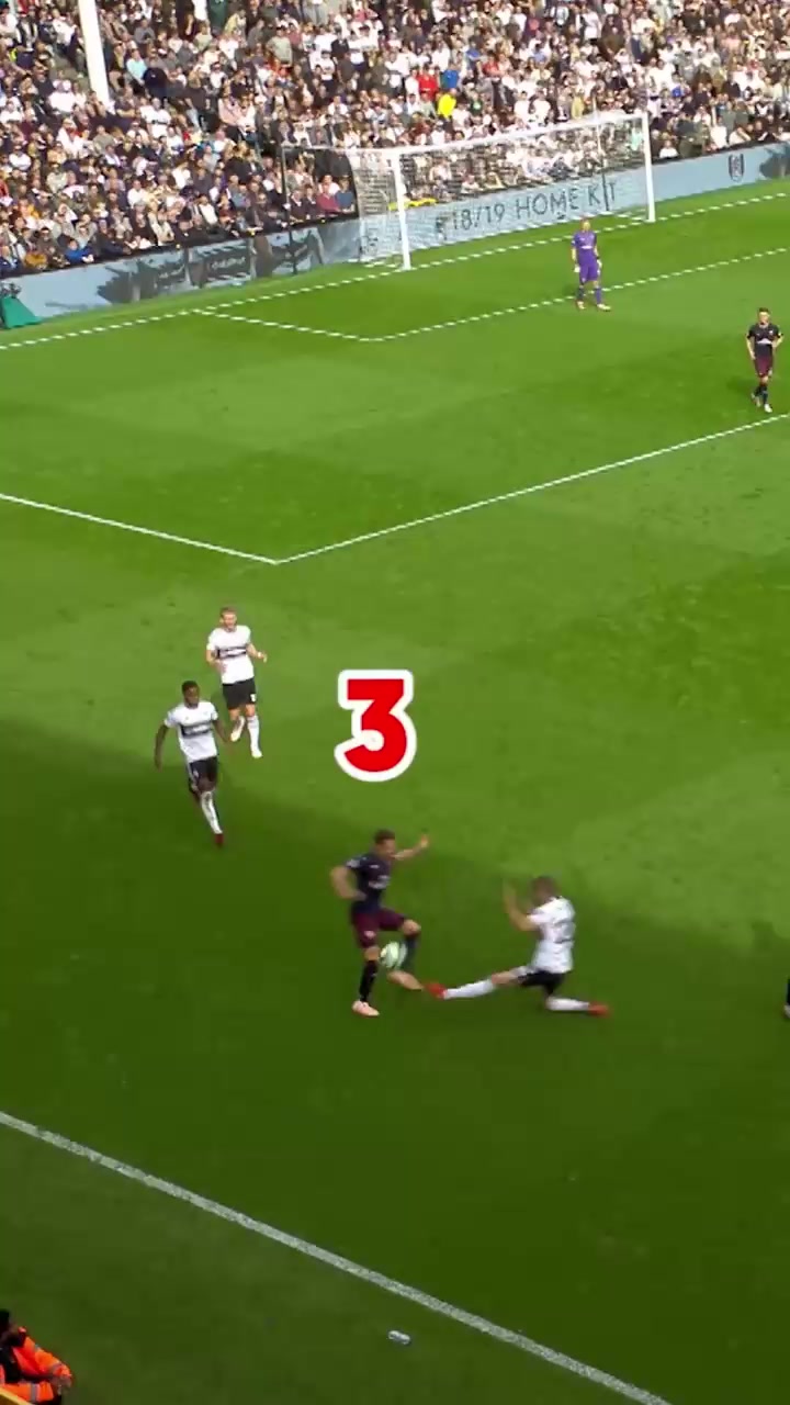 充满艺术气息的进球枪手美丽足球的天花板