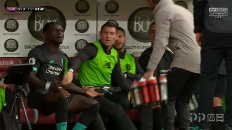 曾因萨拉赫不传球暴怒！马内：他并非故意 沟通后关系反而更紧密