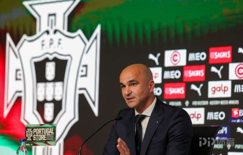 马丁内斯谈C罗染红：这说明了他拼尽全力 想要扭转局面的意愿