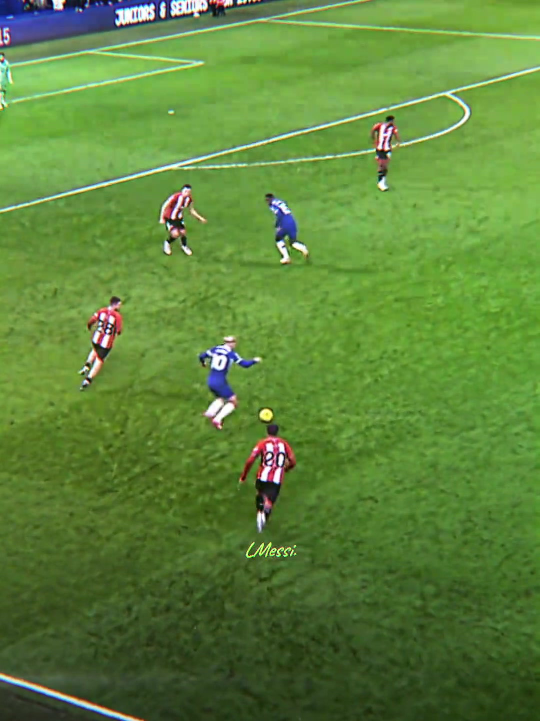 切尔西球迷论射门打飞这一块他称第二没人敢称第一