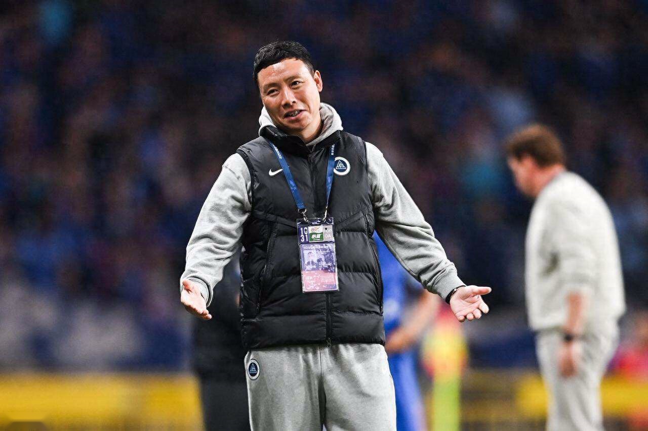 陈涛带领深圳新鹏城保级成功，未来何时续约，本人首次回应