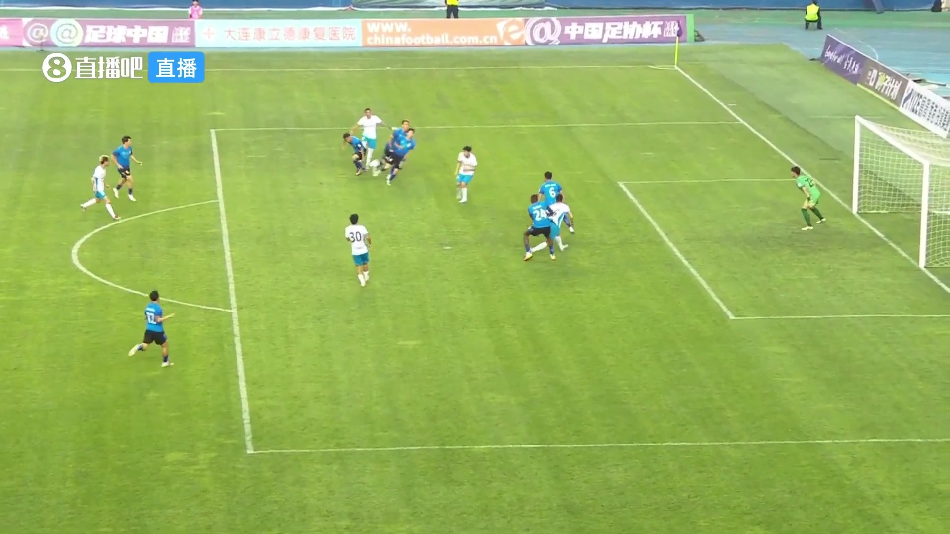 足协杯赛场再现门线悬案这球是否为漏判罚点球