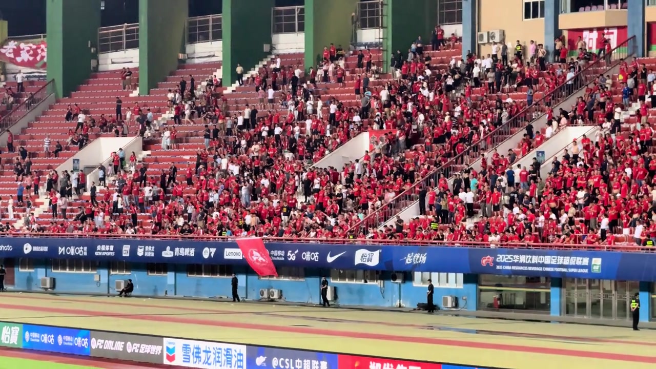 什么情况河南球迷喊下课崔康熙